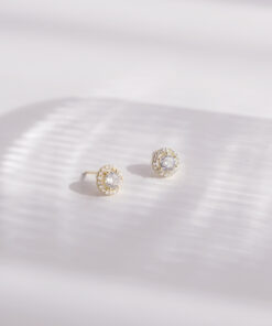 Halo Diamond Stud Earrings (Gold)